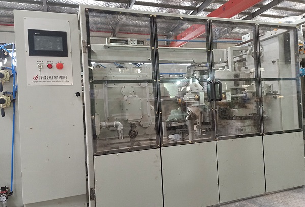 高速制袋機(jī)的使用及維修方法